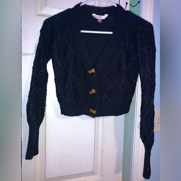 Black Cropped Sweater - Picture 1 of 3